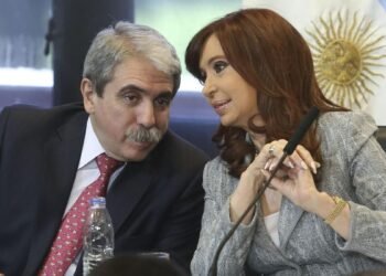 Condena a Cristina: Aníbal Fernández la rechaza y piensa en candidatura.