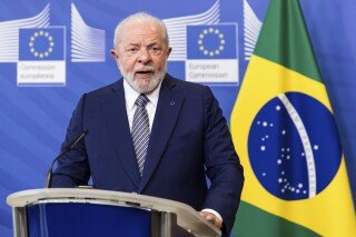 BRICS se unen: Lula busca moneda fuera del dólar.
