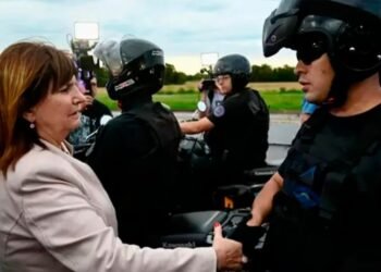 El plan de Bullrich para fiscalizar las redes.
