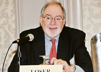 Dólar y reservas: Loser advierte al Gobierno.