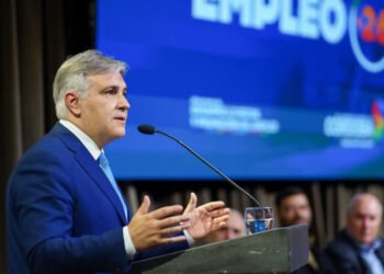 84% más para jubilados cordobeses: Llaryora y Gobierno explican.