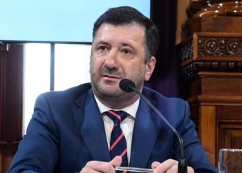 Kueider, exsenador detenido en Paraguay por lavado, será extraditado.