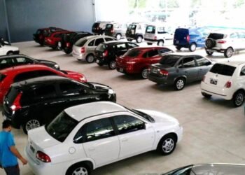 El envión superador de los autos a las motos en julio.