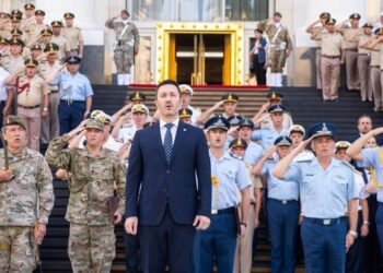 Definidos sueldos de Fuerzas Armadas hasta noviembre.