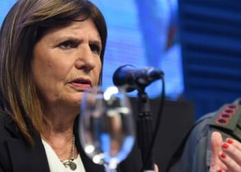 Por fentanilo, Bullrich: “Funcionarios deberán responder”.