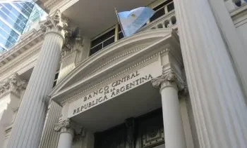 Suba de encajes del BCRA: Crece la polémica con bancos.
