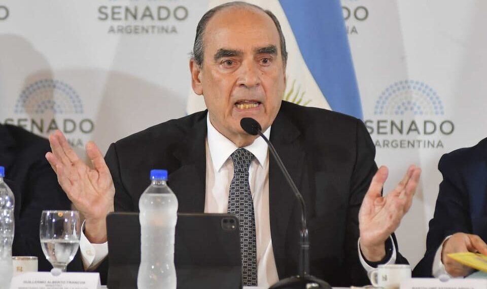Congreso: Francos enfrentará preguntas sobre $Libra y fentanilo.