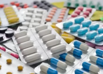 Amparo judicial contra recorte de PAMI en medicinas.