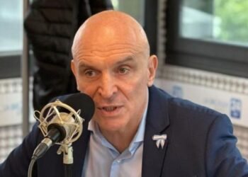 Espert, furioso por vinculación