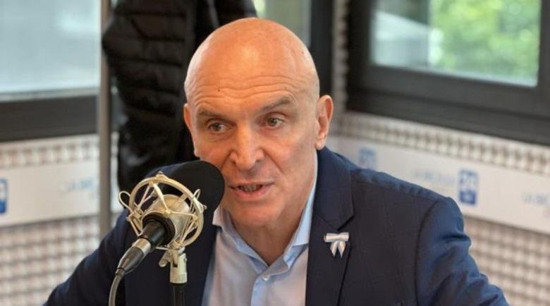 Espert, furioso por vinculación