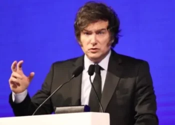 Paraguay: Milei critica al peronismo en un acto masivo.