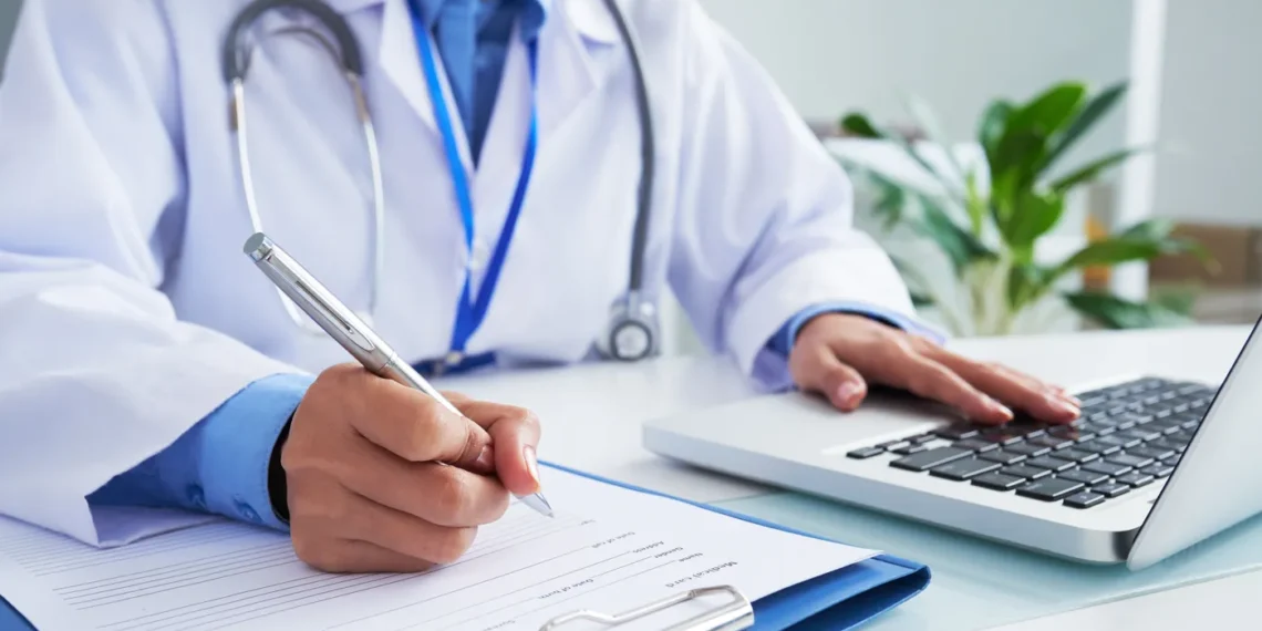 Las prepagas ajustan precios nuevamente en octubre.