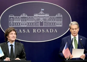 Wall Street: Milei busca respaldo, EE.UU. evalúa ayuda.