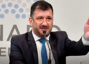 Otro revés para Kueider: Paraguay ratifica su extradición.