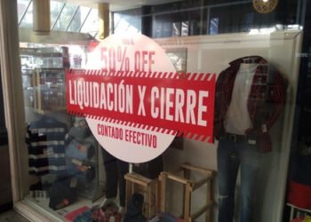 Julio negro para el empleo: caída libre y 200.000 puestos menos.