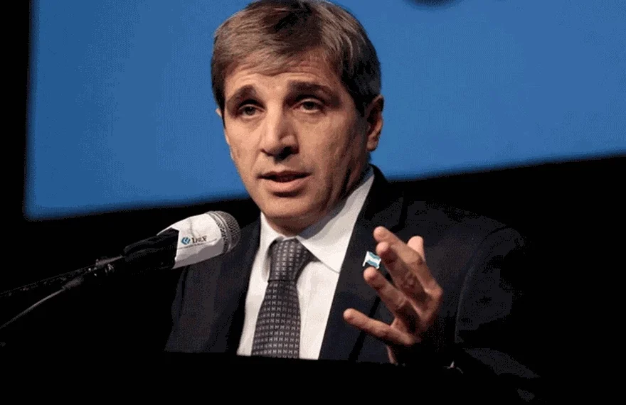 Luis Caputo, firme sobre el dólar: “El lunes no pasa nada”