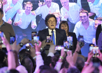 Milei: “Hoy empieza la Argentina grande” tras victoria de LLA.