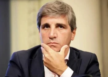 El Gobierno recompra bonos para mejorar tasas y crédito.