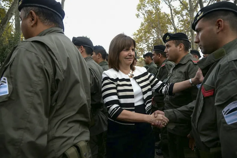 Violencia en Brasil: Ministerio de Seguridad de Bullrich en alerta.