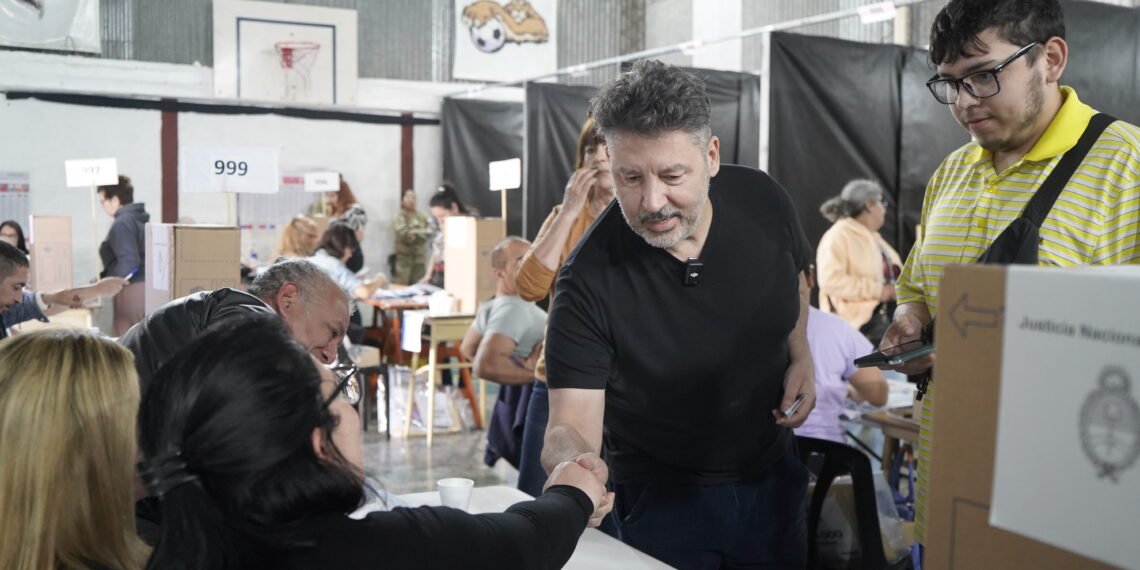 Contundente triunfo de fuerza patria en merlo