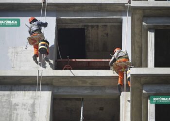 La construcción se desploma: 120.000 sin trabajo y baja actividad en canteras.