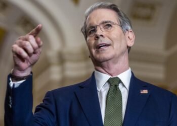 El swap con Argentina se activó, confirma Scott Bessent.