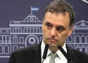 El vocero negó el rumor: Sigue el monotributo