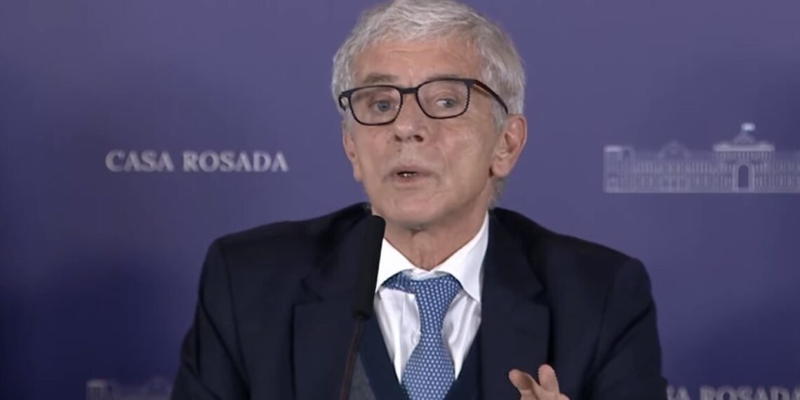 Cúneo Libarona, bajo la lupa por defensa a cercano de Tapia.