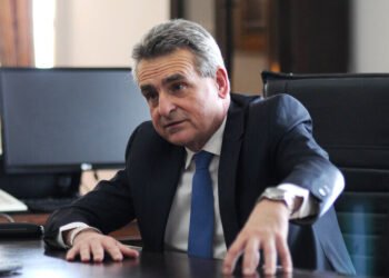 El DNU de inteligencia, en la mira de Rossi.