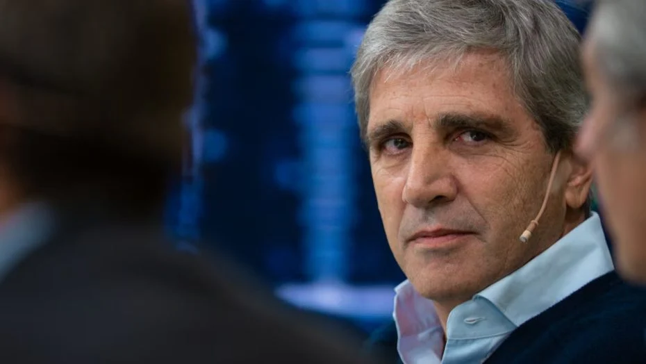 Caputo desmiente endeudamiento por REPO y ataca a “kukitas”.