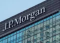 La visión de J.P. Morgan: Reformas de Milei atraen inversión.