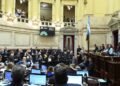 Gobernadores llevan ley de emergencia por fuegos al Congreso.