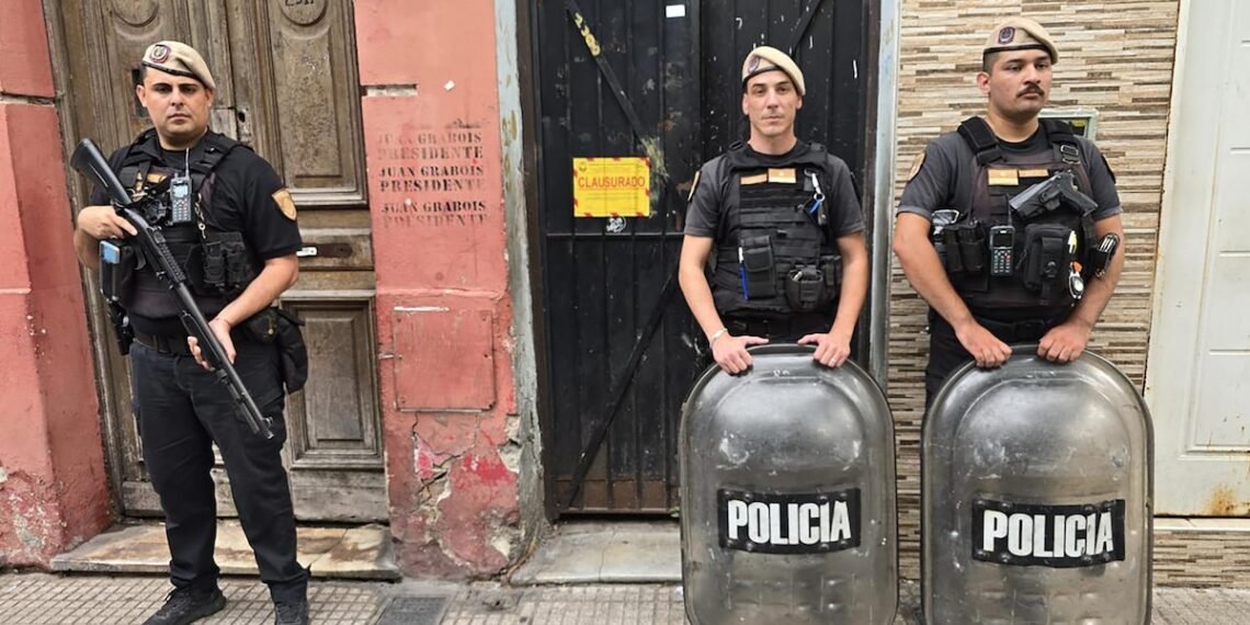 El Gobierno presenta un paquete de reformas: expropiaciones, desalojos de ocupantes y venta de tierras a extranjeros