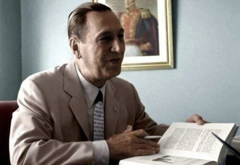 El Gobierno retira un retrato de Perón y Evita de la Casa Rosada y considera opciones