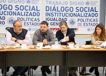 Grabois destaca la importancia de las cooperativas en el contexto de la pobreza