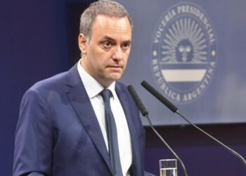 Manuel Adorni ofrecerá una conferencia de prensa en Casa Rosada y se reunirá con Javier Milei