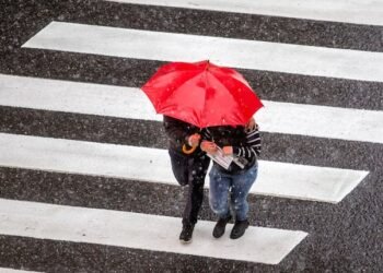 Alerta amarilla por lluvias, vientos y viento zonda este martes 28 de abril: provincias involucradas