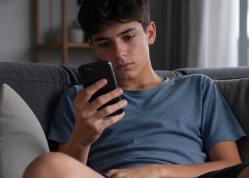 La Dependencia Tecnológica en los Niños: Un Desafío Creciente