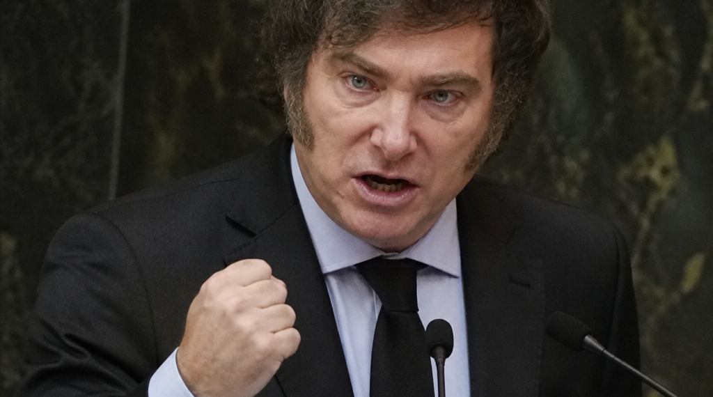 Javier Milei: “Continuaremos restringiendo la política monetaria hasta controlar la inflación”