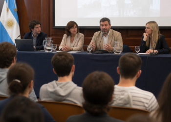 Ley de Lobby: impulsan la transparencia en la gestión de intereses y promueven el debate académico