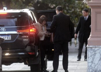 La Casa Rosada mantiene la invitación a Patricia Bullrich para reuniones del Gabinete, mientras estudia un nuevo espacio de encuentro