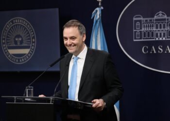 El oficialismo evita la interpelación de Adorni en el Congreso