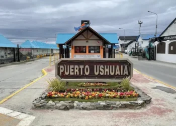 Conflicto Político en Tierra del Fuego por la Gestión del Puerto de Ushuaia