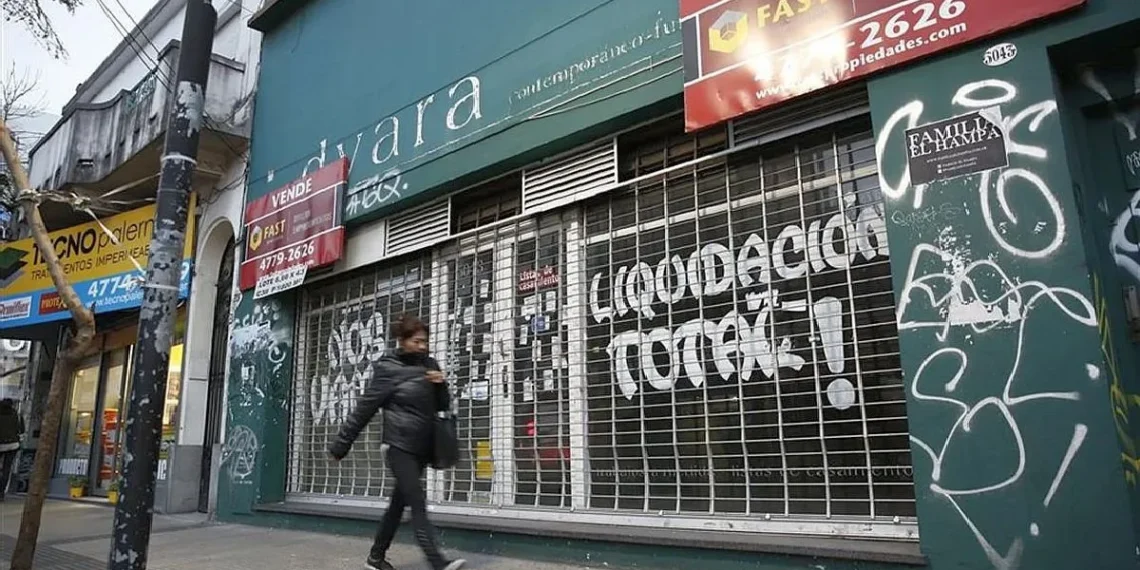 Incremento del 30% en locales vacíos en Buenos Aires