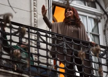 Suspenden actos por la intimación judicial: la marcha hacia Parque Lezama se mantiene