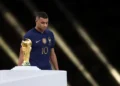 Mbappé reconoce a Messi como el mejor y se concentra en el Mundial