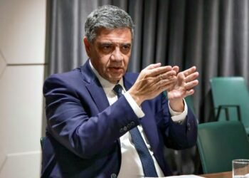 Jorge Macri admitió que la situación de Manuel Adorni afecta al Gobierno pero no apoyará cambios en el Gabinete