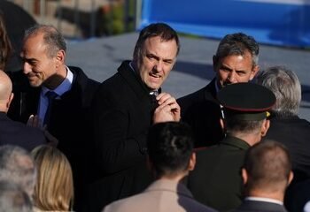 Oposición reconoce las dificultades que impone el Gobierno, pero mantiene la sesión por Adorni para señalar a los ausentes