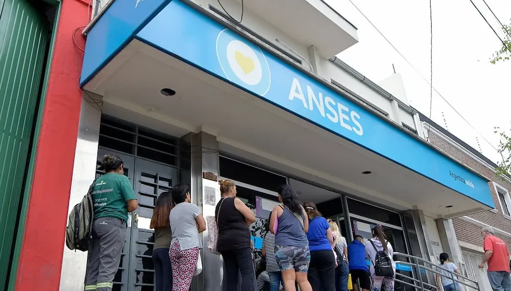 ANSES: qué beneficiarios cobran hoy 30 de junio de 2026