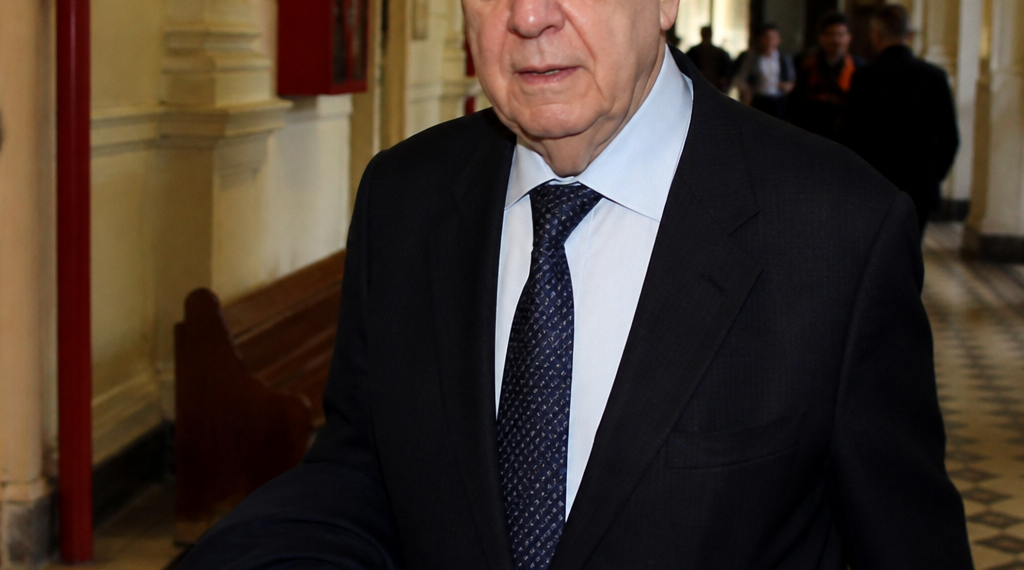 Interrupción de Internet en Comodoro Py retrasa declaración de Lavagna: se aguarda a Leonardo Fariña